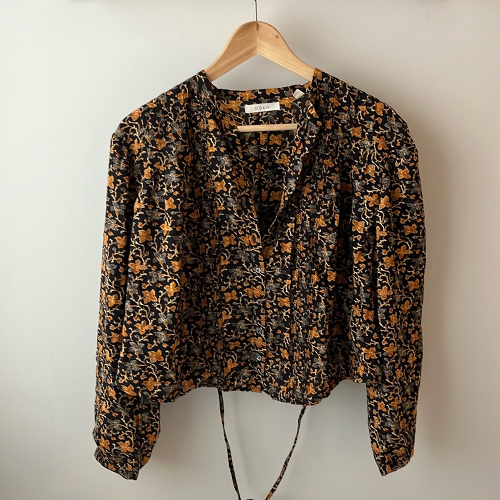 Doen button up with tie